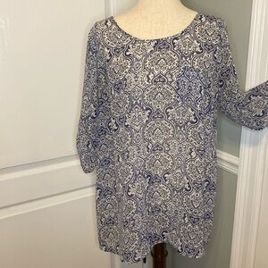 Women’s maternity blouse, size L